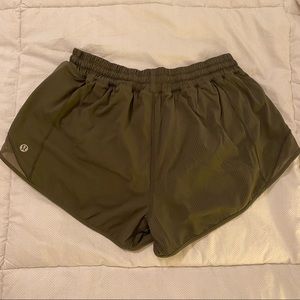 Hotty Hot Low-Rise Lined Short 2.5"